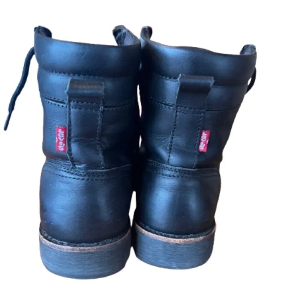 SALE: Levi's® Men's Combat Boots Size 8 - NWOT (MSHS001)